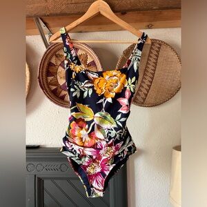 Anne Cole floral Navy one piece swimsuit sz 8